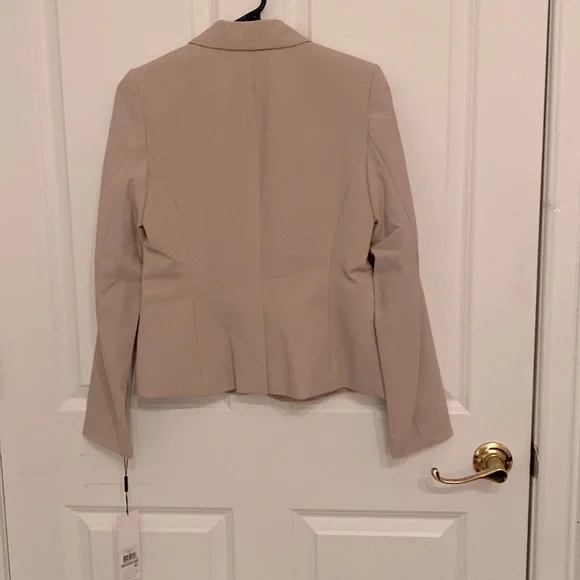 Calvin Klein Women's Two Button Lux Blazer Petite New with Tag - Picture 2 of 6